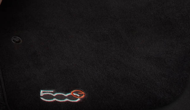 <strong>Fiat 500e｜フィアット 500e</strong>