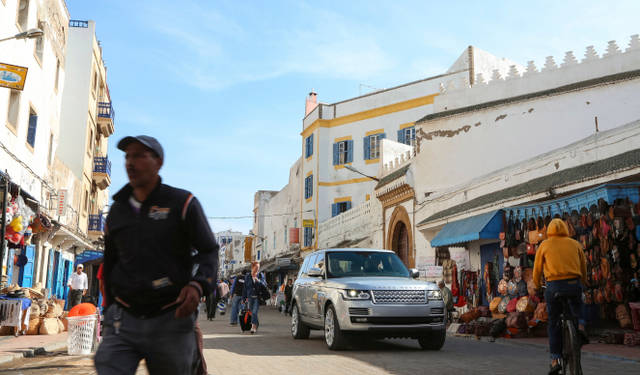 <strong>Land Rover Range Rover｜ランドローバー レンジローバー</strong>