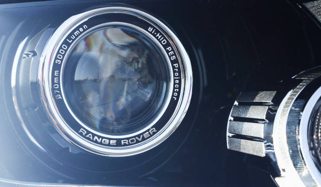 <strong>Land Rover Range Rover｜ランドローバー レンジローバー</strong>