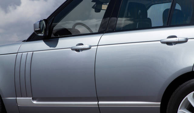 <strong>Land Rover Range Rover｜ランドローバー レンジローバー</strong>