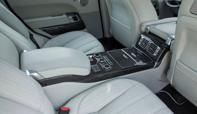 <strong>Land Rover Range Rover｜ランドローバー レンジローバー</strong>