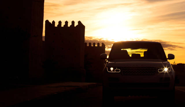 <strong>Land Rover Range Rover｜ランドローバー レンジローバー</strong>