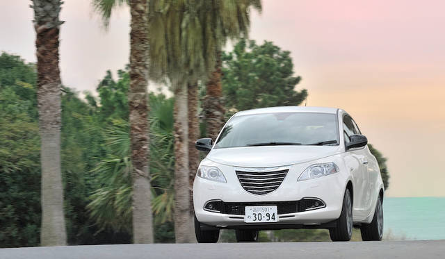 <strong>Chrysler Ypsilon｜クライスラー イプシロン</strong>