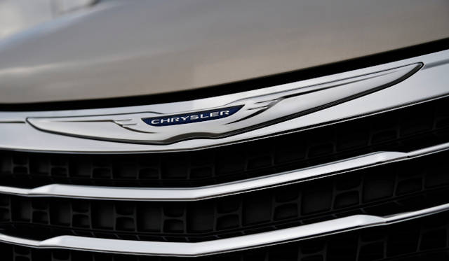 <strong>Chrysler Ypsilon｜クライスラー イプシロン</strong>