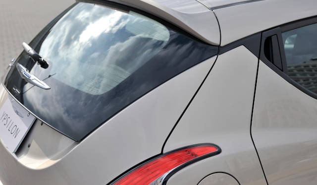 <strong>Chrysler Ypsilon｜クライスラー イプシロン</strong>