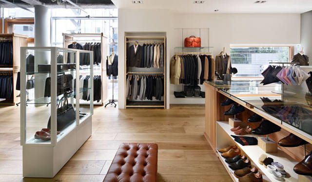 <strong>TAKEO KIKUCHI｜タケオキクチ</strong>　「タケオキクチ 渋谷明治通り本店」2階 ドレス・パターンオーダー・アトリエ