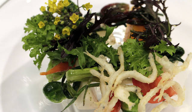 <strong>フランスワインキャンペーン　レストラン アイでのディナーチケットをプレゼント！</strong>　鎌倉野菜のキュイエクリュ