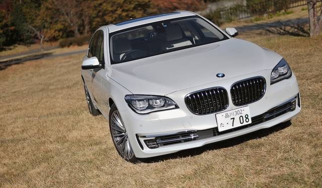 <strong>BMW 740i｜ビー･エム･ダブリュー 740i</strong>