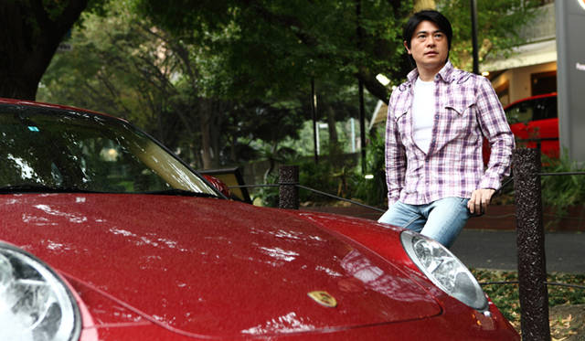 <strong>あなたのクルマ 見せてください｜第5回　安東弘樹×ポルシェ 911 カレラ 4S</strong>