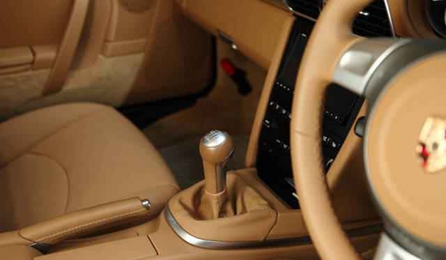 <strong>あなたのクルマ 見せてください｜第5回　安東弘樹×ポルシェ 911 カレラ 4S</strong>