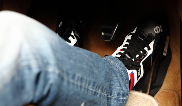 <strong>あなたのクルマ 見せてください｜第5回　安東弘樹×ポルシェ 911 カレラ 4S</strong>