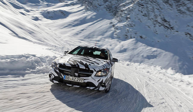 <strong>Mercedes-Benz CLA Class｜メルセデス・ベンツ CLAクラス</strong>