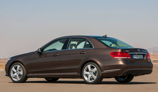 <strong>Mercedes-Benz E300 BlueTEC HYBRID｜メルセデス・ベンツ E300 ブルーテックハイブリッド</strong>