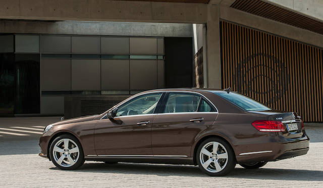 <strong>Mercedes-Benz E300 BlueTEC HYBRID｜メルセデス・ベンツ E300 ブルーテックハイブリッド</strong>