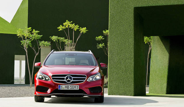 <strong>Mercedes-Benz E250 estate｜メルセデス・ベンツ E250 エステート</strong>