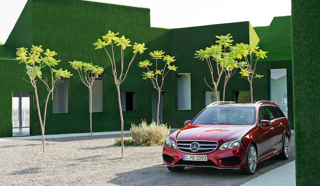 <strong>Mercedes-Benz E250 estate｜メルセデス・ベンツ E250 エステート</strong>