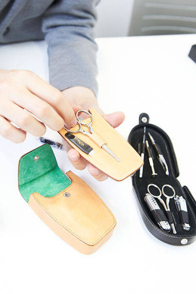 <strong>BARNEYS NEW YORK｜バーニーズ　ニューヨーク</strong>　グルーミングセット1万500円～1万5750円（カミソリ倶楽部／バーニーズ　ニューヨーク）