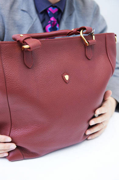 <strong>BARNEYS NEW YORK｜バーニーズ　ニューヨーク</strong>　バッグ（モデル・ブーレ）13万9650円（シャンボール セリエ／バーニーズ　ニューヨーク）