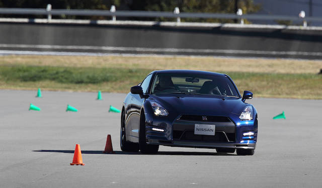 <strong>Nissan GT-R｜日産 GT-R</strong>
