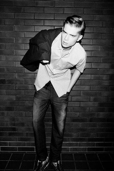 <strong>WORK for PLAY NUMERO UNO｜ワーク フォー プレイ ヌメロ ウーノ</strong>　2013春夏コレクション　シャツ1万3650円、パンツ1万7850円