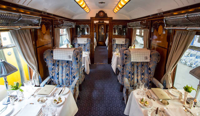 <strong>伝統と革新の英国ロイヤル文化を巡る旅</strong>　ヴィクトリア様式をふんだんに取り入れられた客室