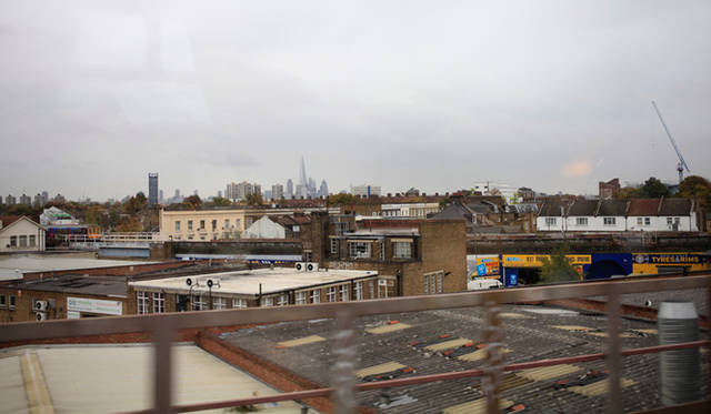 <strong>伝統と革新の英国ロイヤル文化を巡る旅</strong>　奥に見える一番高いビルは、欧州で最も高い建築物となる「シャード」