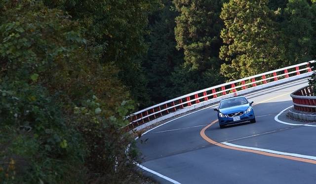 <strong>Volvo S60 AWD R-Design Polestar Performance package｜<br />ボルボ S60 AWD Rデザイン ポールスター パフォーマンス パッケージ</strong>