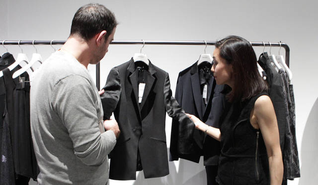 <strong>BERARDI｜ベラルディ</strong>　「ただあたらしいものではなく、クラシックに残るベラルディらしさを期待されている。僕は研究室で実験を繰り返してるようなものだね」（アントニオ・ベラルディ）