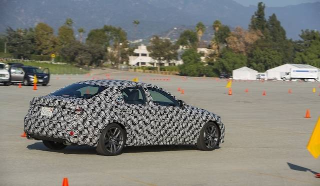 <strong>Lexus IS Prototype｜レクサス IS プロトタイプ</strong>