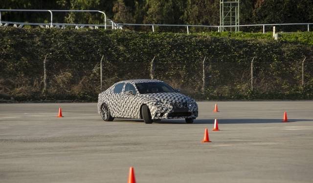 <strong>Lexus IS Prototype｜レクサス IS プロトタイプ</strong>