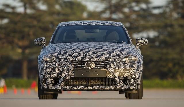 <strong>Lexus IS Prototype｜レクサス IS プロトタイプ</strong>