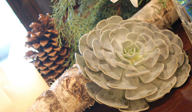 <strong>和気雅美｜FLORALUXE / New York Flower School</strong>　クリスマスリースで、2013年のラッキーカラーを先取り！