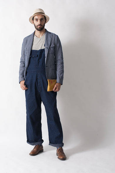 <strong>FUJITO｜フジト</strong>　2013春夏コレクション　Sportsman JKT3万5700円、V-Neck Pocket T7350、Over All2万9400円、Straw Hat9450円