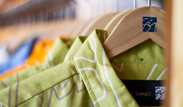 <strong>Secrets behind the Success｜エリオット・ミルズ</strong>　ハワイアンシャツを手がけるハワイ島のブランド「Sig Zane」