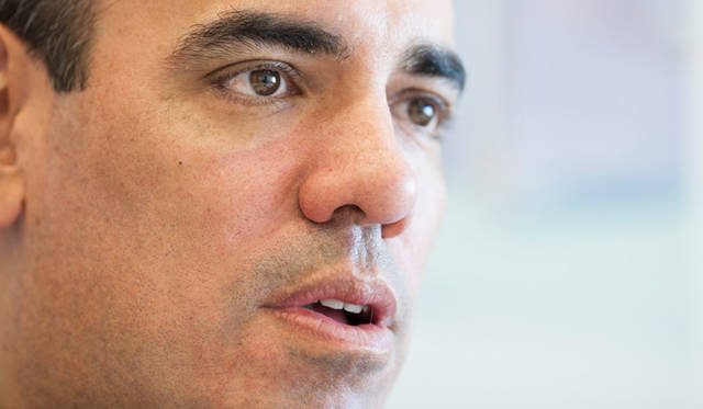 <strong>Secrets behind the Success｜エリオット・ミルズ</strong>　「ビジネスで成功を収めるためには、家族のように心のよりどころとなる存在が欠かせません」