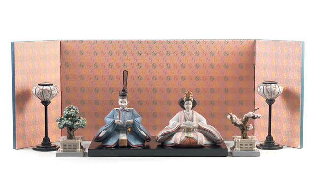 <strong>LLADRÓ｜リヤドロ</strong>　リヤドロ「雛人形」コレクション 雛人形 60周年記念モデル 24万6750円（限定制作数3500・台座付き）※フルセット（アクセサリー込み）48万3000円