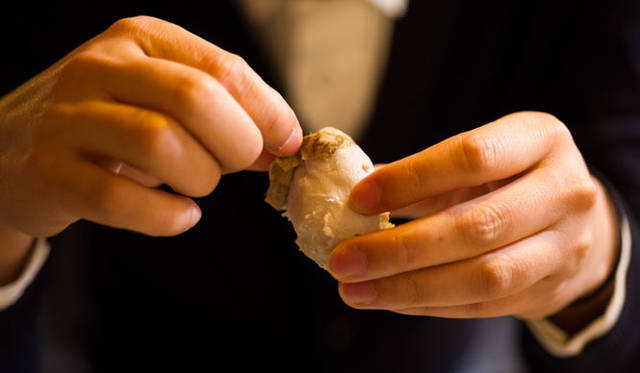 <strong>角田陽太｜東京浪漫酒場</strong>　三軒茶屋「久仁」　熱燗に合うきぬかつぎ