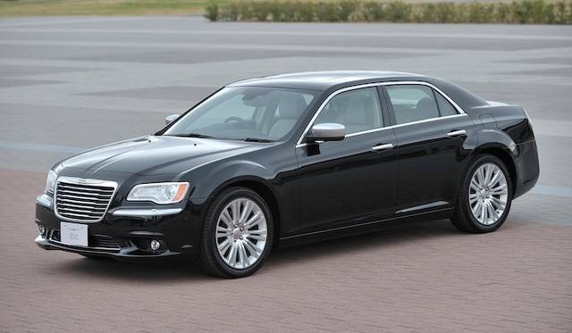 <strong>Chrysler 300C Luxury｜クライスラー 300C ラグジュアリー</strong>