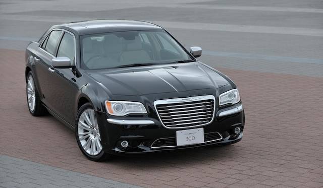 <strong>Chrysler 300C Luxury｜クライスラー 300C ラグジュアリー</strong>
