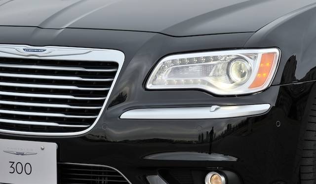 <strong>Chrysler 300C Luxury｜クライスラー 300C ラグジュアリー</strong>