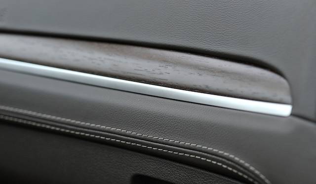 <strong>Chrysler 300C Luxury｜クライスラー 300C ラグジュアリー</strong>