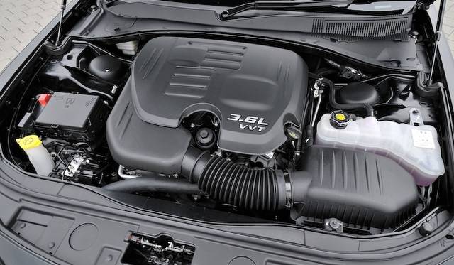 <strong>Chrysler 300C Luxury｜クライスラー 300C ラグジュアリー</strong>