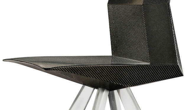 <strong>R18 Ultra Chair｜R18 ウルトラ チェアー</strong>