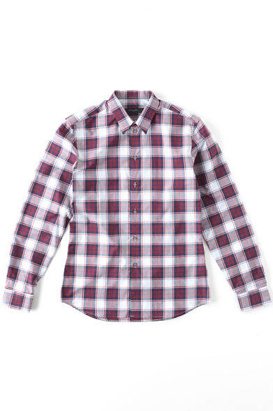 　シャツ3万4650円（ジバンシィ バイ リカルド ティッシ／阪急メンズ東京）