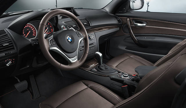 <strong>BMW 1 Series Limited Edition Lifestyle｜ビー・エム・ダブリュー 1シリーズ リミテッドエディション ライフスタイル</strong>