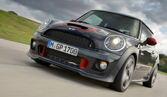 <strong>MINI John Cooer Works GP｜ミニ ジョン・クーパー・ワークス GP</strong>