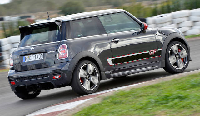 <strong>MINI John Cooer Works GP｜ミニ ジョン・クーパー・ワークス GP</strong>
