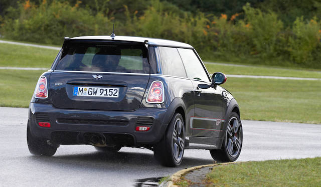 <strong>MINI John Cooer Works GP｜ミニ ジョン・クーパー・ワークス GP</strong>