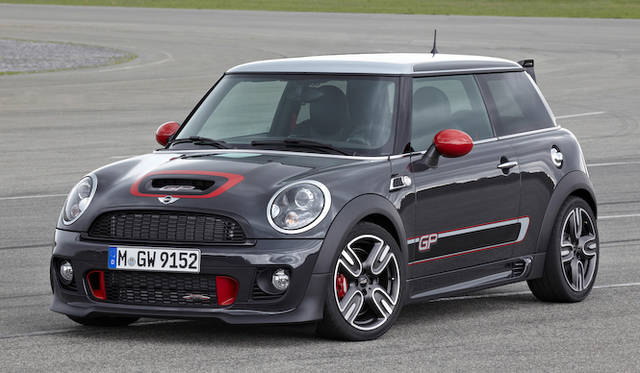 <strong>MINI John Cooer Works GP｜ミニ ジョン・クーパー・ワークス GP</strong>