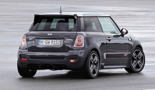 <strong>MINI John Cooer Works GP｜ミニ ジョン・クーパー・ワークス GP</strong>